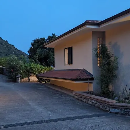 Bayu Holiday home *